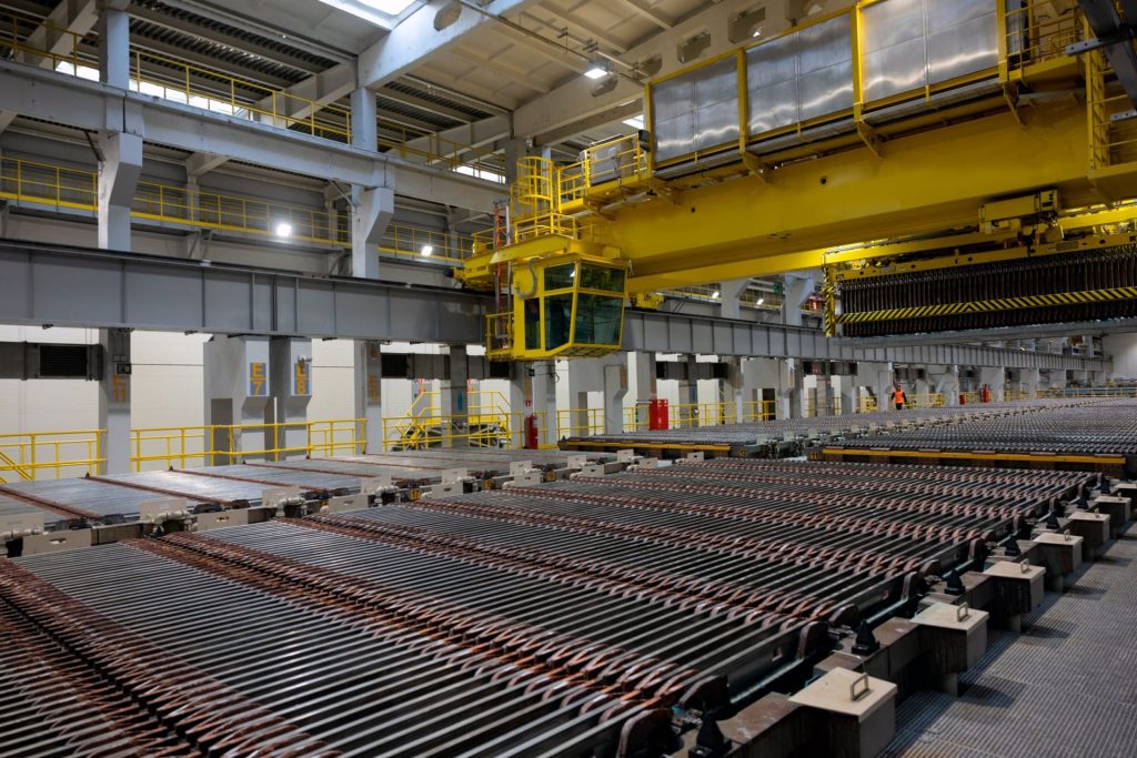 Copper Tankhouse Refinery Crane